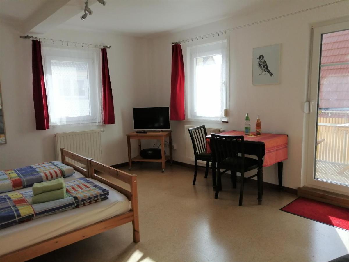 Apartment & Zimmer Familie Trescher Tuebingen Exterior photo